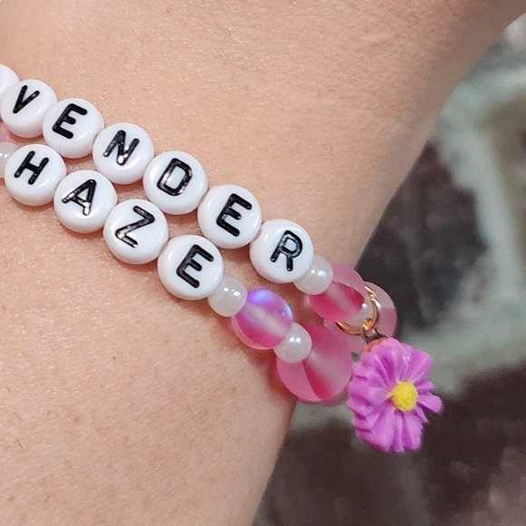 Taylor Swift Lavender Haze Handmade Friendship Bracelets Set Of 2 - Picture 5 of 5